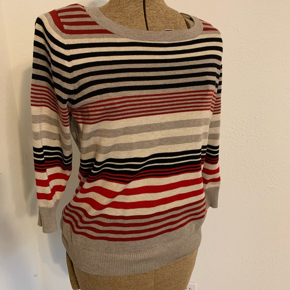 Women’s sweater